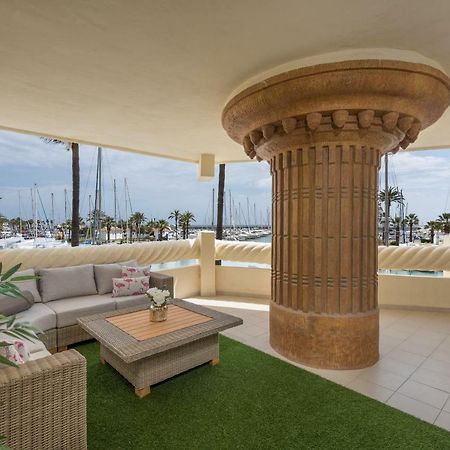 Wintowinrentals Luxury And Sea View Inside Puerto Marina Benalmádena Kültér fotó