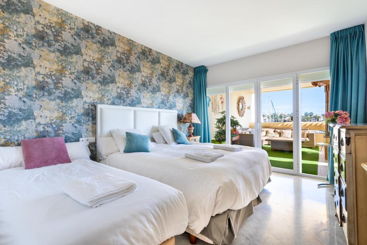 Wintowinrentals Luxury And Sea View Inside Puerto Marina Benalmádena Kültér fotó