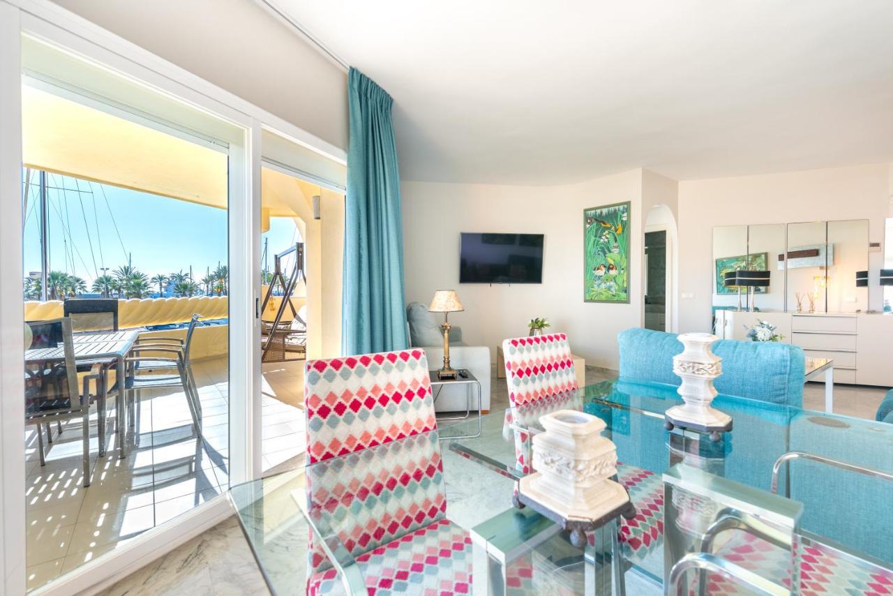 Wintowinrentals Luxury And Sea View Inside Puerto Marina Benalmádena Kültér fotó