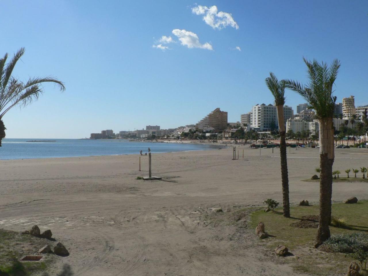 Wintowinrentals Luxury And Sea View Inside Puerto Marina Benalmádena Kültér fotó